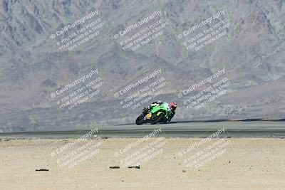 media/Dec-07-2025-CVMA (Sun) [[3e7d2de5dc]]/Race 8-Middleweight Shootout/